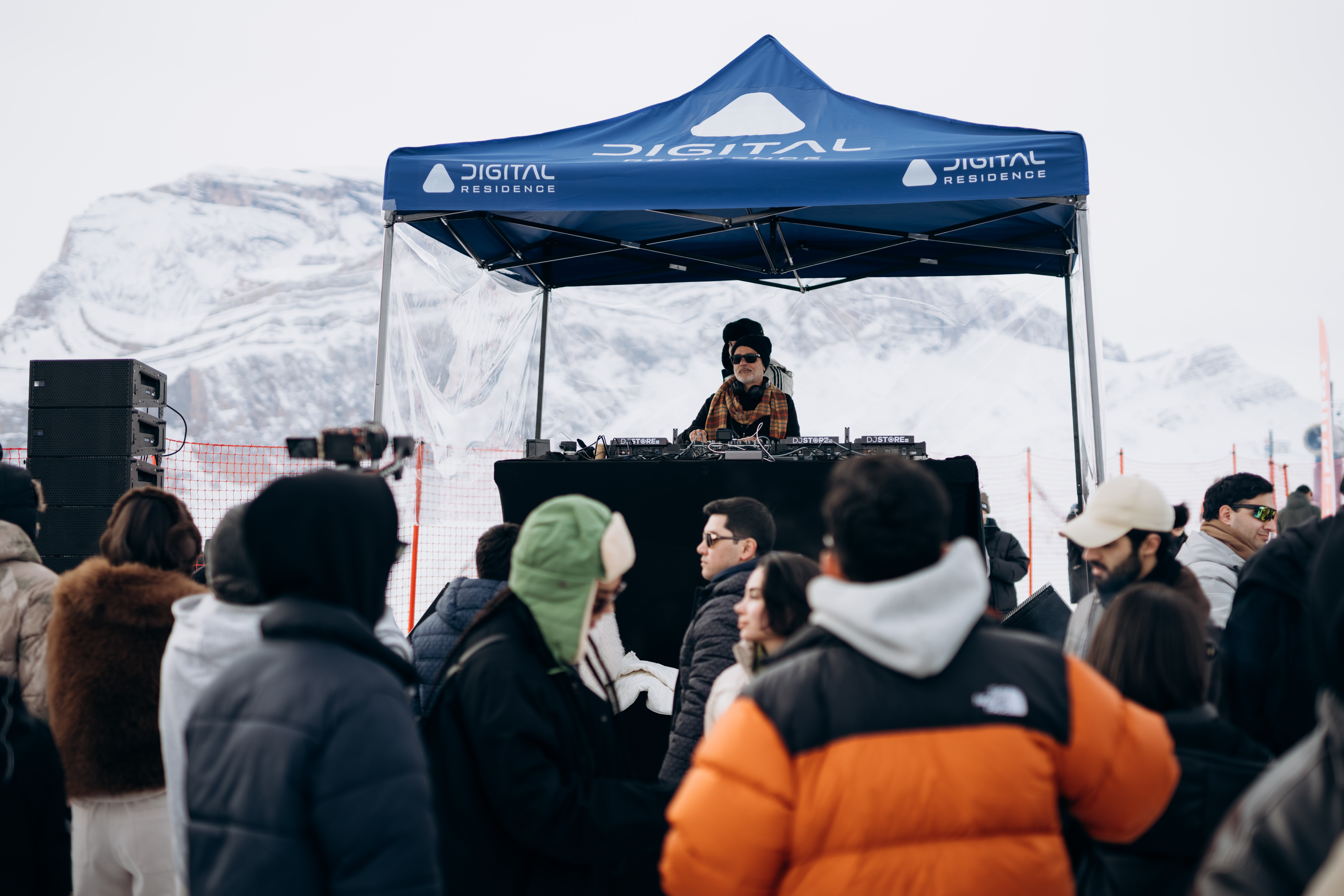 Digital Move: 2351 metr yüksəklikdə elektron musiqi, dağ və rəqəmsal mədəniyyət